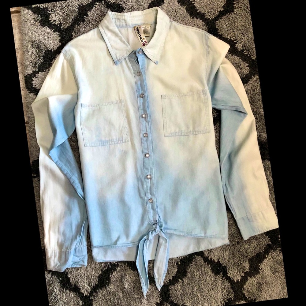 Sz XL tie front denim top